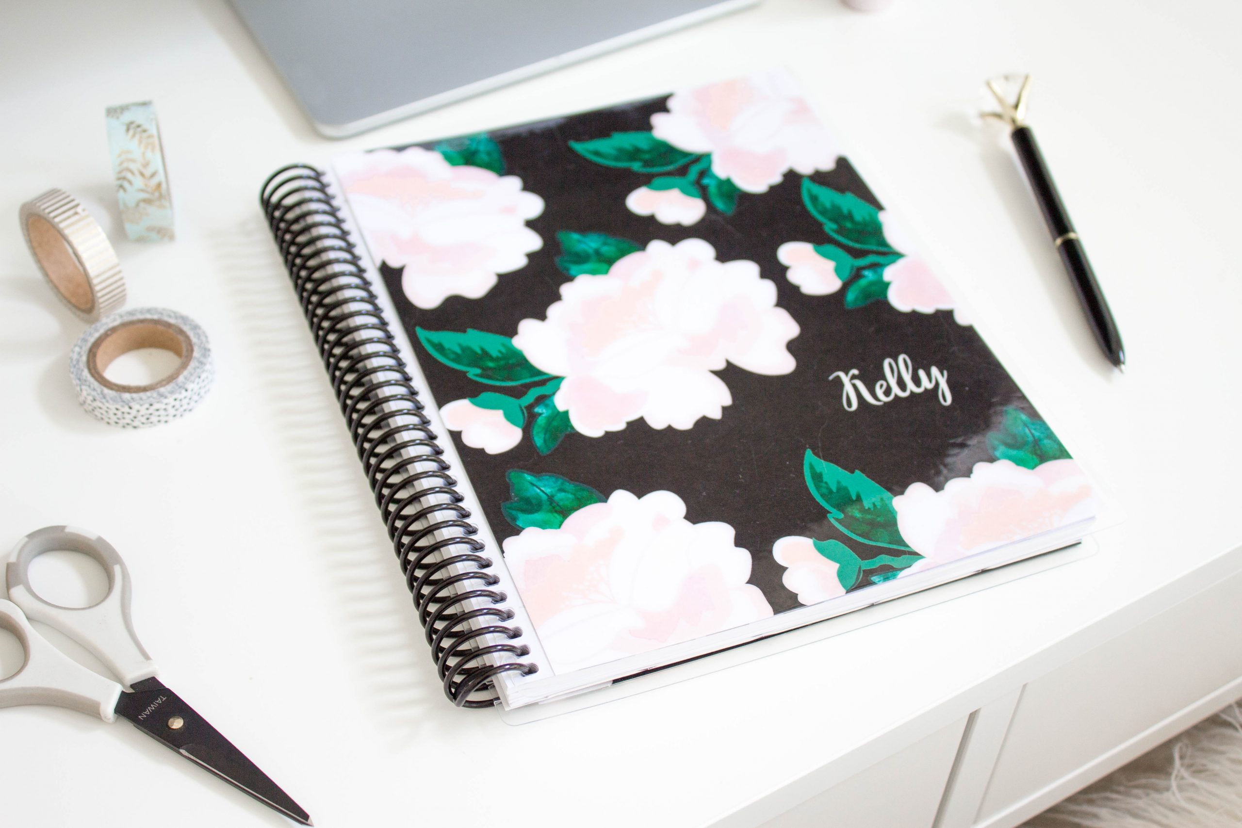MY FAVORITE PLANNER & HOW I PLAN WITH IT